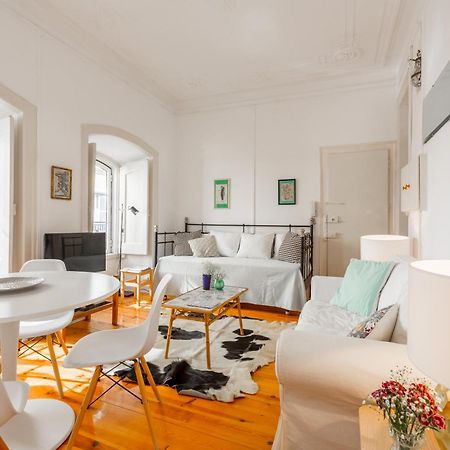 Spacious, Bright And Sunny Apartment, By Timecooler Lisboa Eksteriør billede