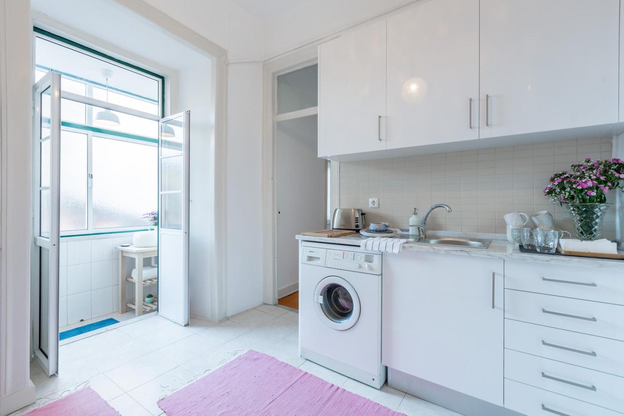Spacious, Bright And Sunny Apartment, By Timecooler Lisboa Eksteriør billede